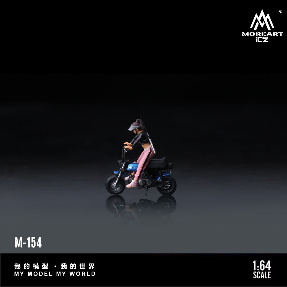 MoreArt 1:64 Racing Female Motorcycle Doll MO222154