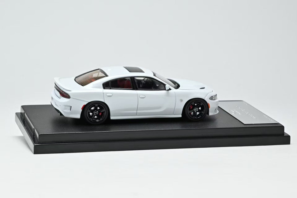 7CM Model 1:64 Dodge Charger SRT Hellcat (2 Colours)