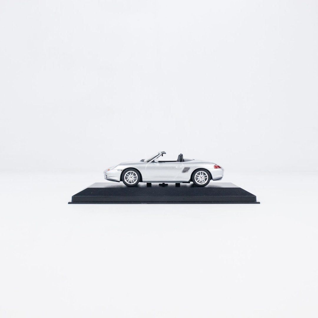 MINICHAMPS 1:43 PORSCHE BOXSTER S - 2002 - SILVER METALLIC 940062071