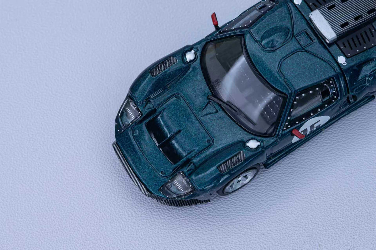 Rhino Model 1:64 Ford GT40 (2 Colours)