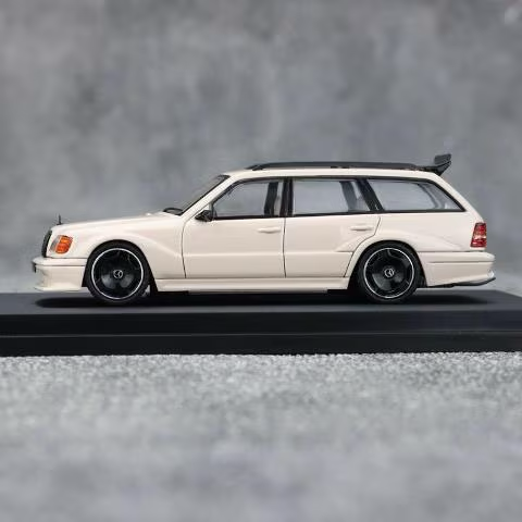 Mortal 1:64 Mercedes Benz S124 Beige Colour