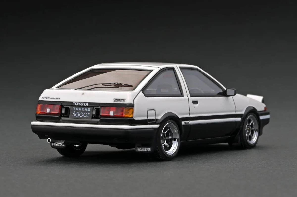 Ignition Model 1:43 Toyota Sprinter Trueno 3Dr GT Apex (AE86) White/Black IG2942