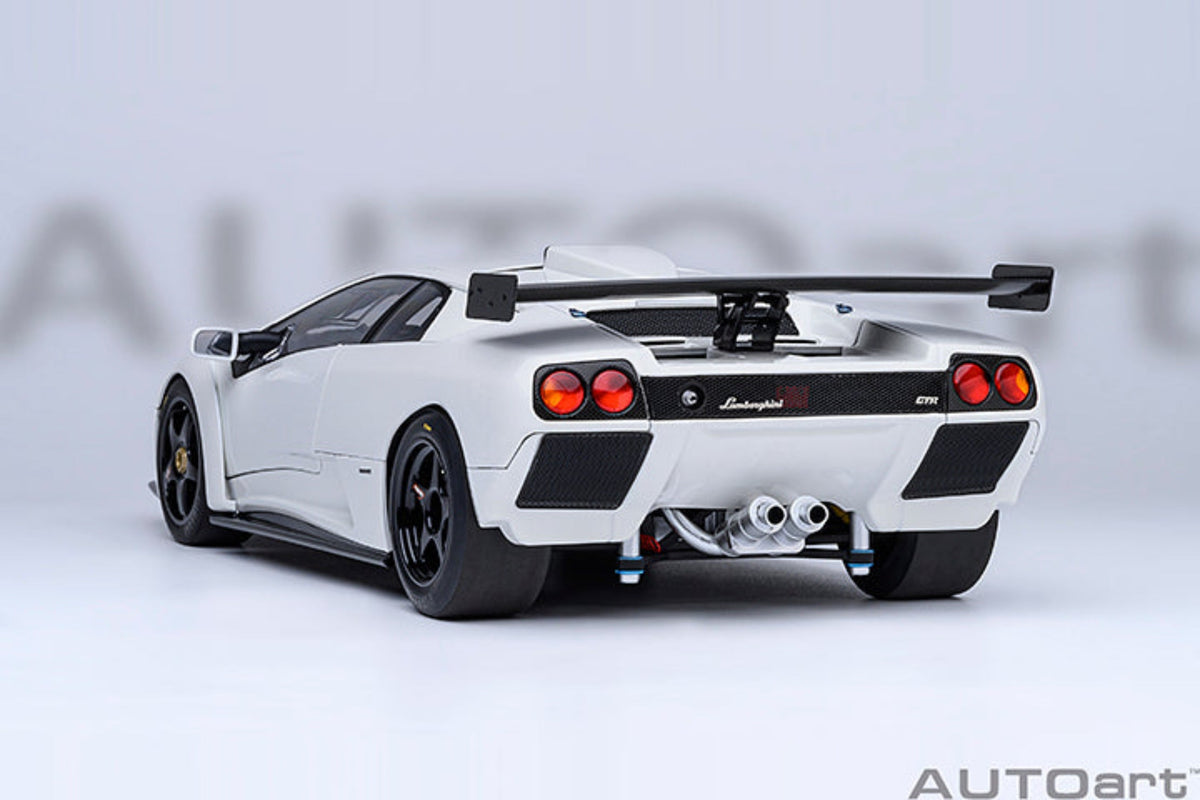 AUTOart 1:18 Lamborghini Diablo GT-R - Impact White 79136
