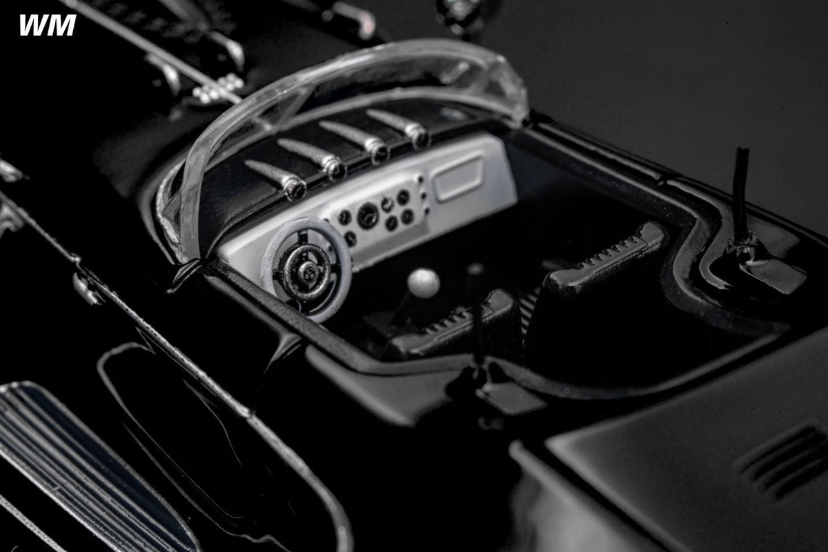 WM 1:64 Hydra Schmidt V16 Black