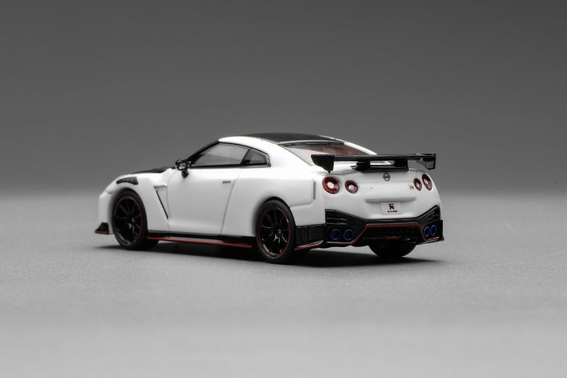 MOTORHELIX 1:64 Nissan GT-R NISMO (R35) Special Edition 2022 (3 Colours)