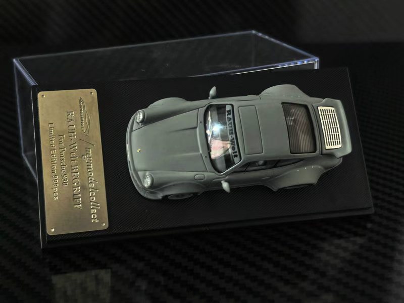 [Preorder] Model Collect 1:64 RWB930 Whalewing Prototype Livery MC640007I