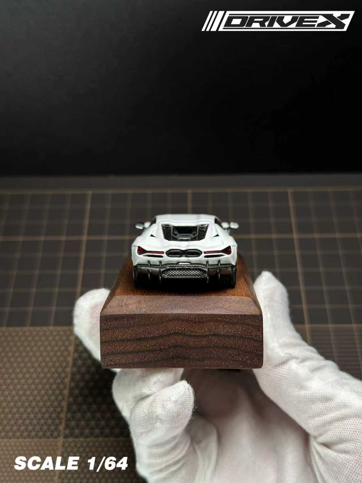 Drive X 1:64 Lamborghini Revuelto Hanging Card Board (7 Colours)