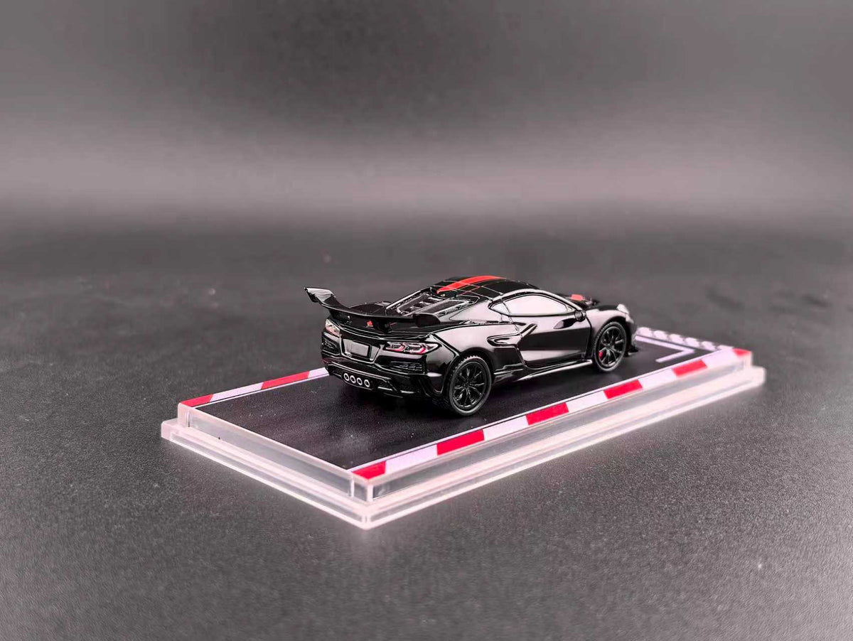 Fine works64 1:64 Chevrolet Corvette C8 ZR1 (2 Colours)