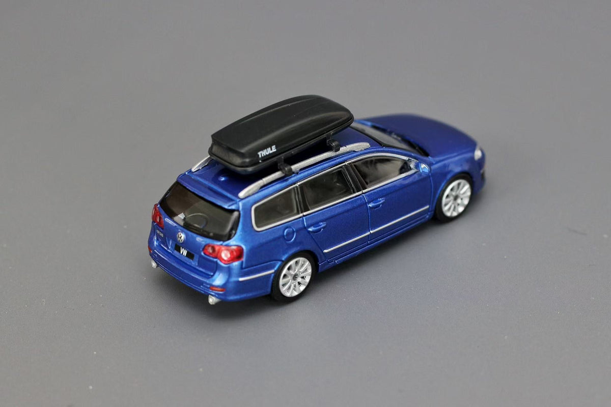 [Preorder] Volkswagen Dealer Edition 1:64 Volkswagen R36 Wagon Blue