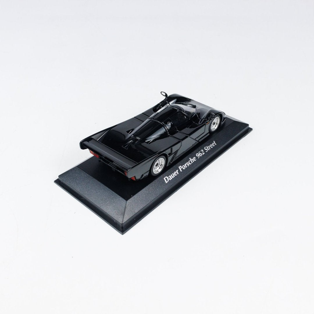 MINICHAMPS 1:43 PORSCHE DAUER 962 GT - 1994 - BLACK 940064001