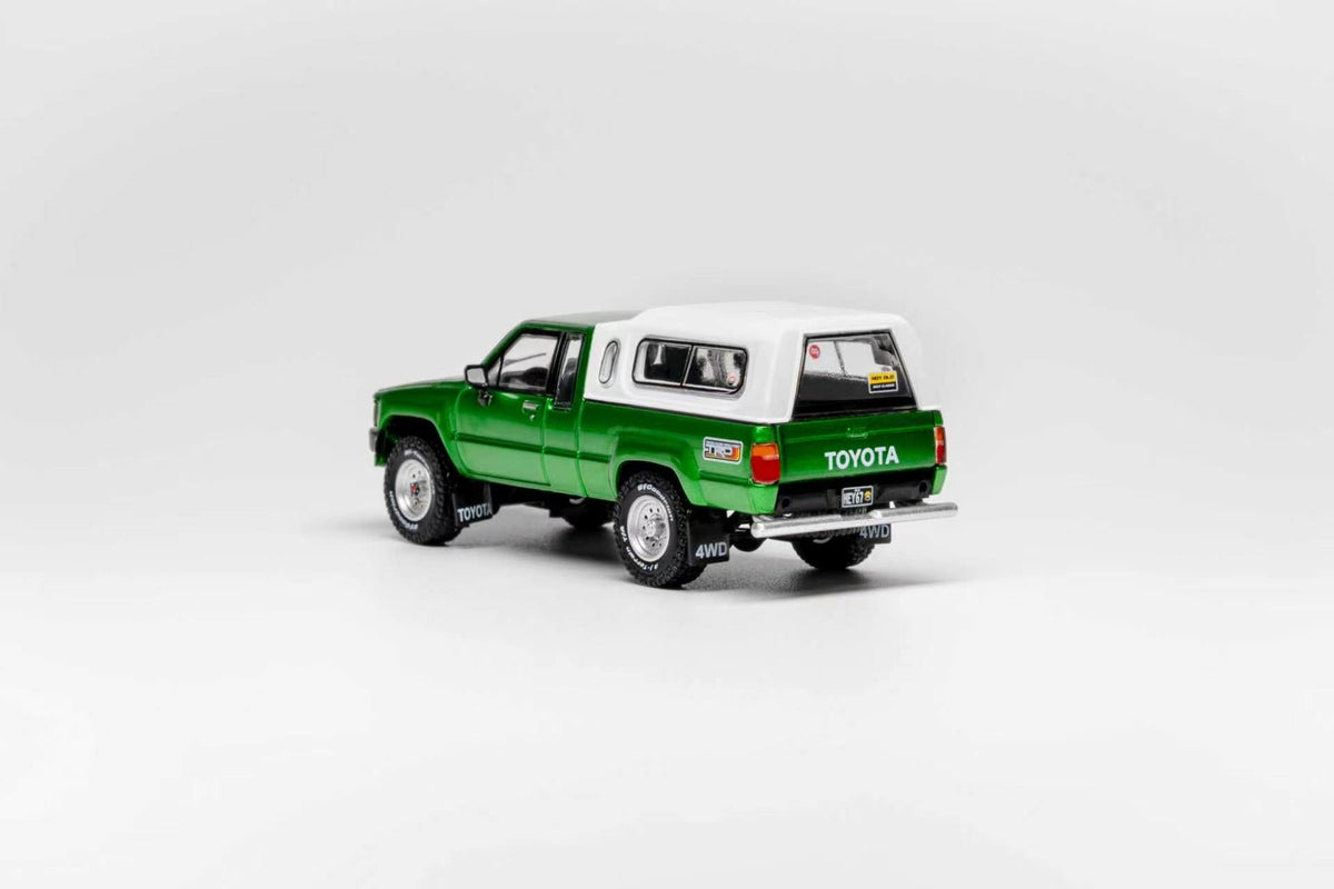 GCD 1:64 Toyota Hilux SR5 XTRA Cab 1985 (LHD) (3 Colours) KS-087-641/ KS-087-642/ KS-087-643