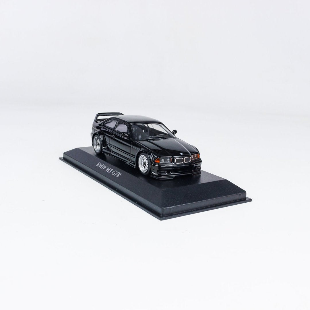 MINICHAMPS 1:43 BMW M3 E36 GTR - 1993 - BLACK 940023380