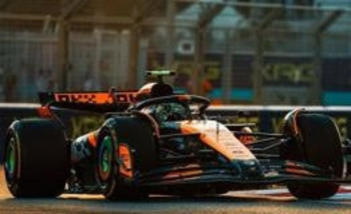 [Preorder] Spark 1:12 McLaren MCL38 No.4 Winner Abu Dhabi GP 2024 - Lando Norris