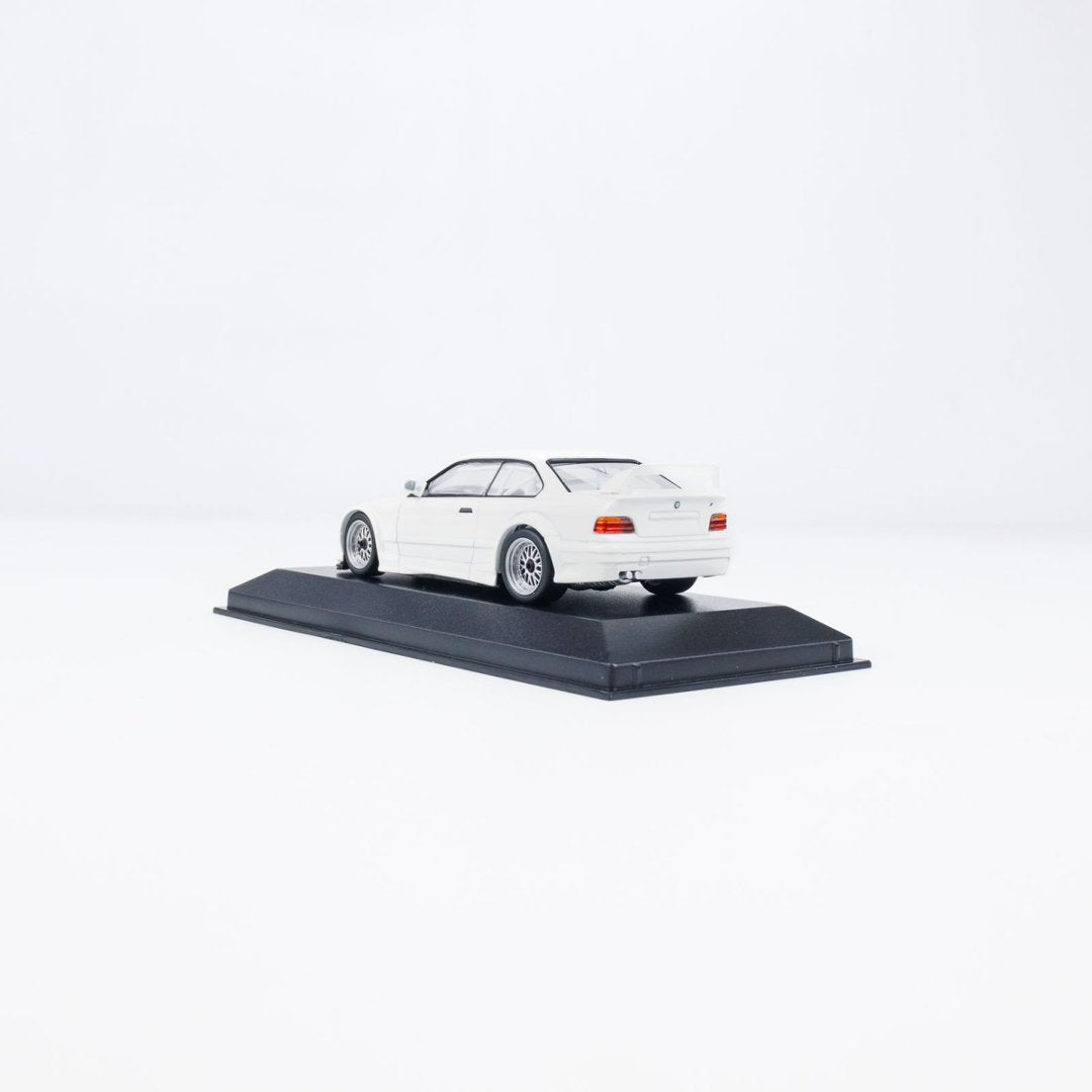 MINICHAMPS 1:43 BMW M3 E36 GTR - 1993 - WHITE 940023381