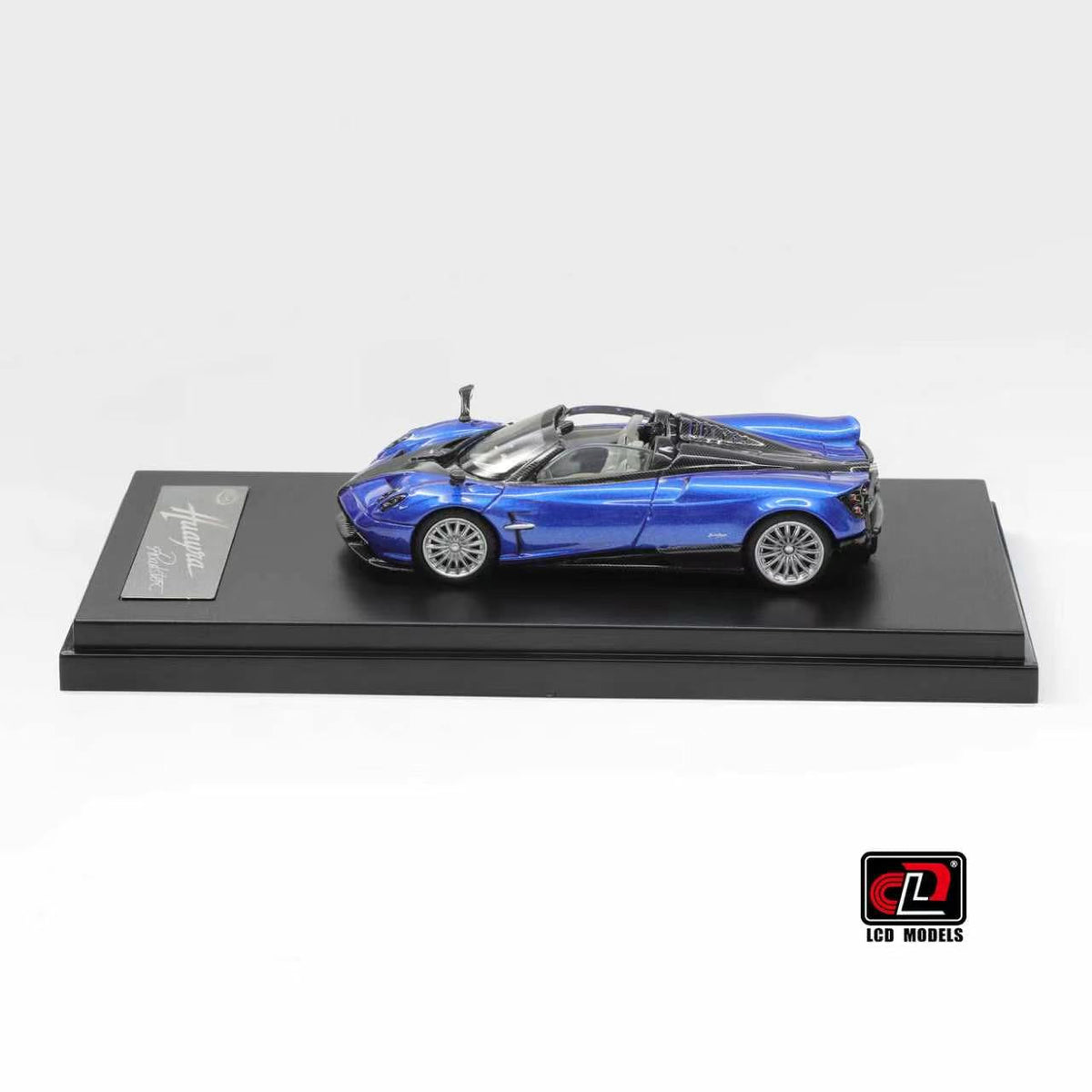 [Preorder] LCD 1:64 Pagani Huayra Roadster LCD64015-BB/LCD64015-RB