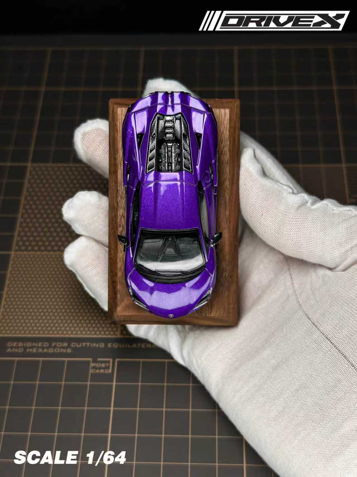 Drive X 1:64 Lamborghini Revuelto Hanging Card Board (7 Colours)