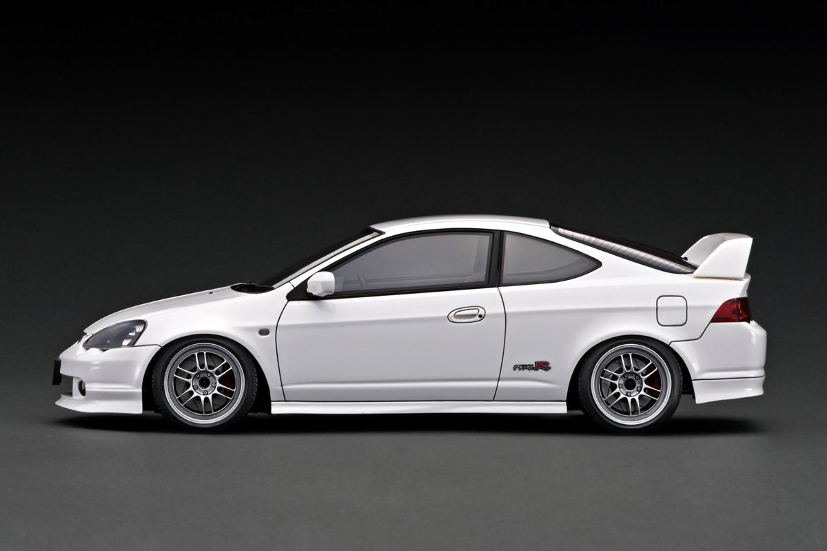 IG 1:18 Honda INTEGRA (DC5) TYPE R White IG3327