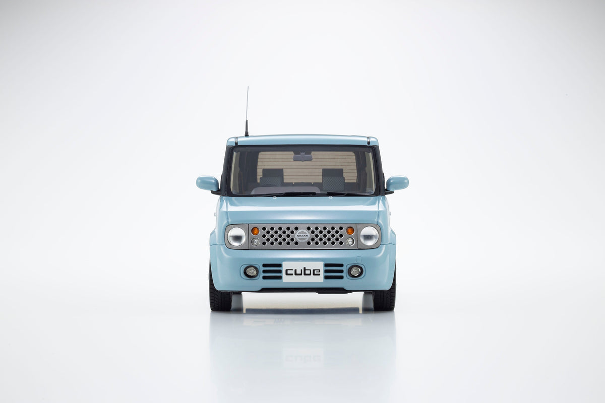 Kyosho 1:18 Nissan CUBE (Air Blue)