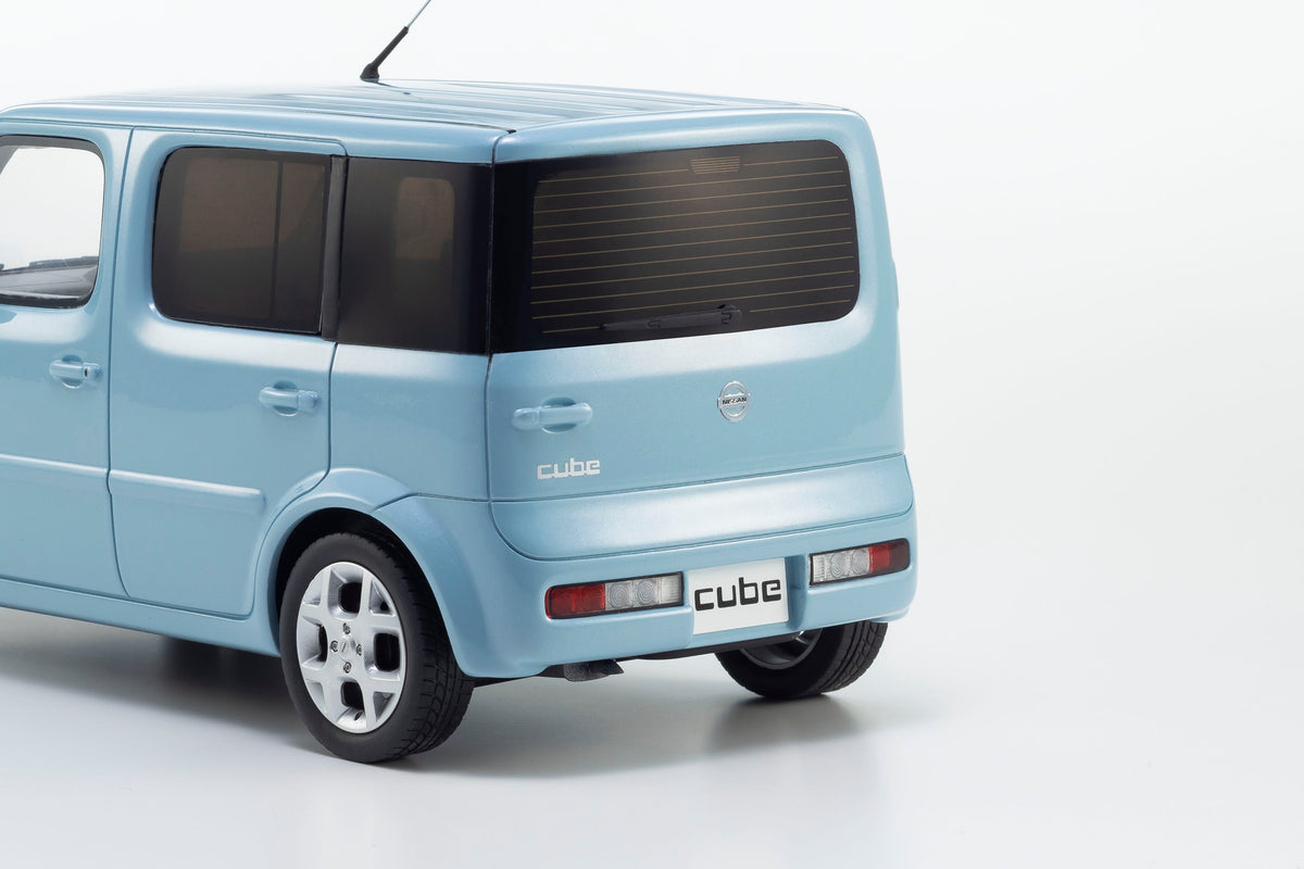 Kyosho 1:18 Nissan CUBE (Air Blue)