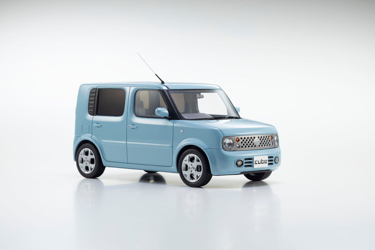 Kyosho 1:18 Nissan CUBE (Air Blue)