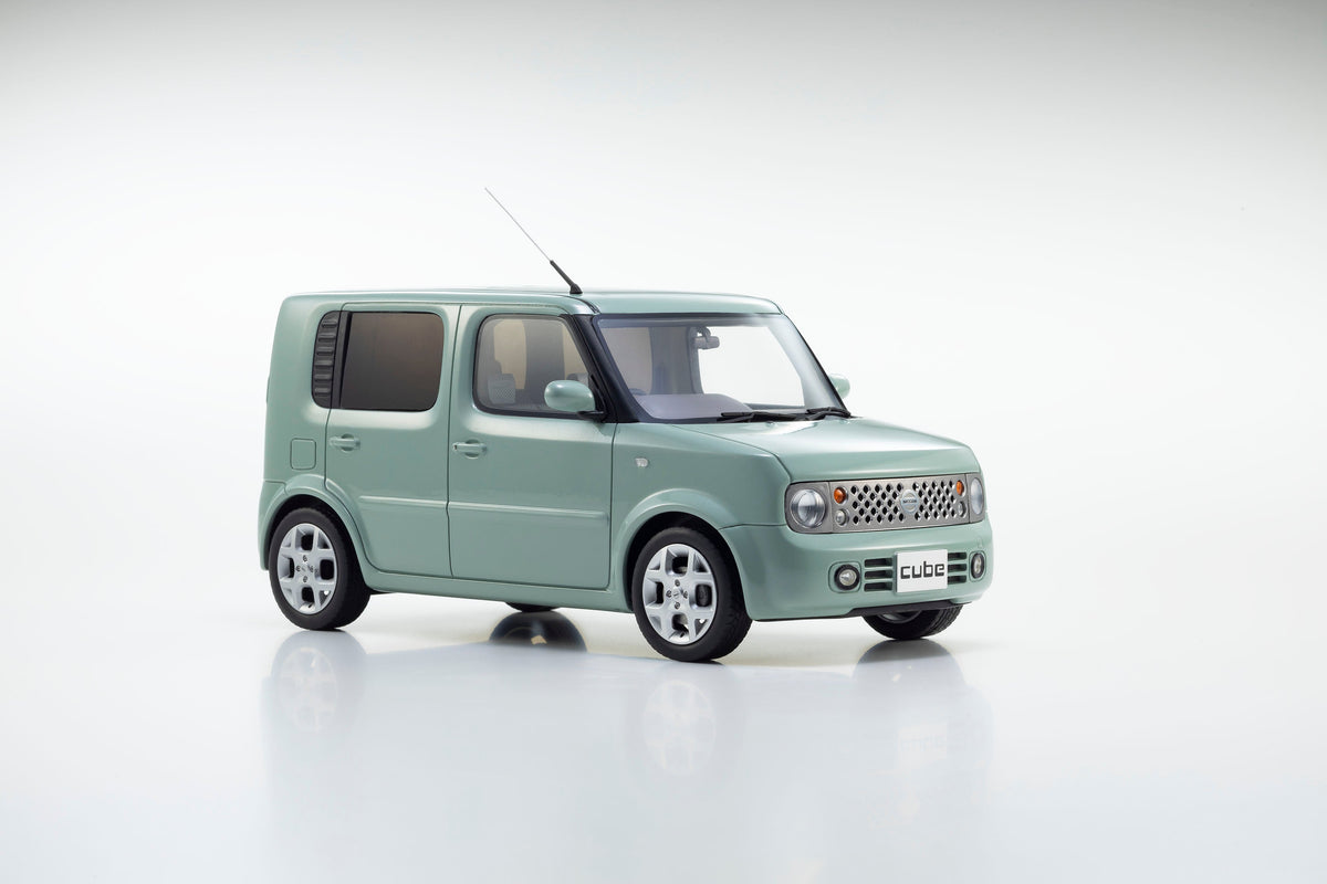 Kyosho 1:18 Nissan CUBE (Aqua Mint)