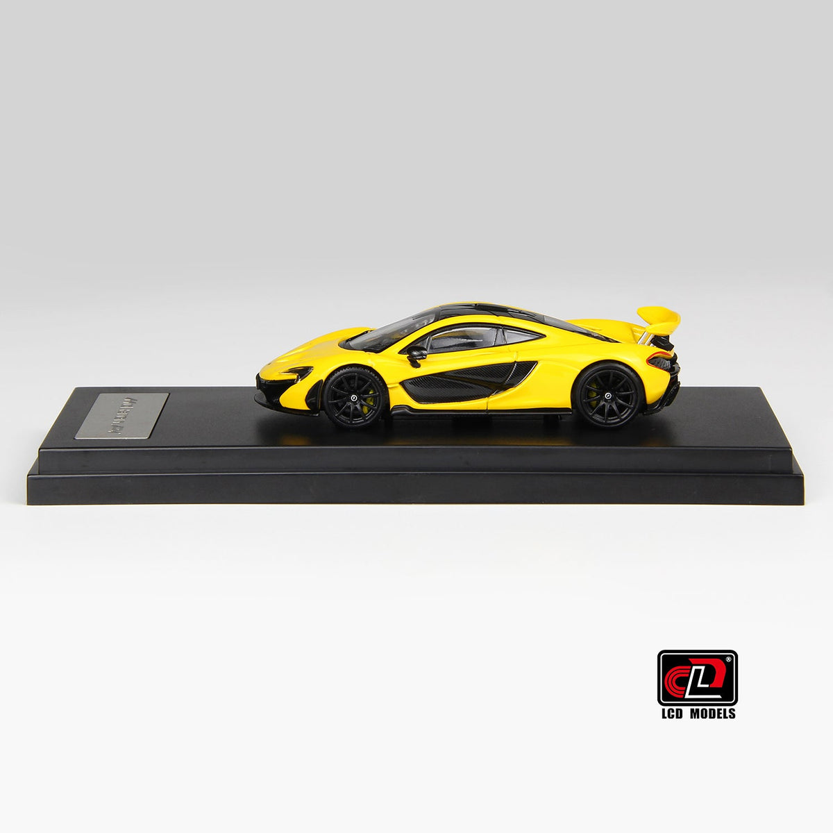 LCD 1:64 McLaren P1 Yellow LCD64023-YE