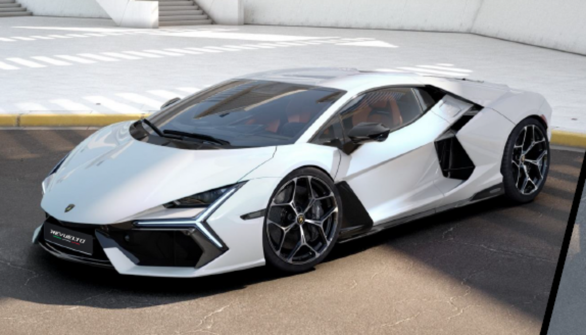 LCD 1:64 Lamborghini Revuelto (8 Colours)