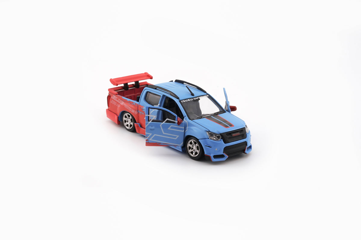 BM Creations 1:64 Isuzu D-Max 2018 - Low Rider Safty Car 1.9 -RHD 64B0464