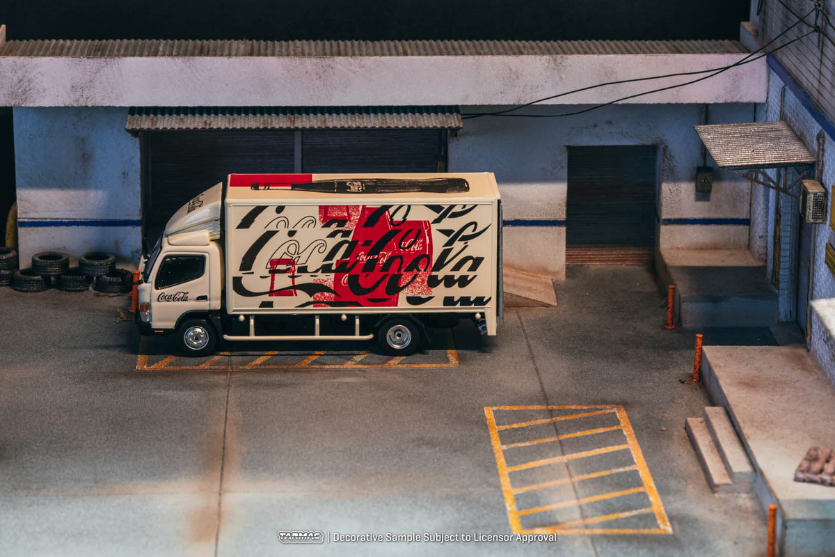 [Preorder] Tarmac Works 1:64 Mitsubishi Fuso Canter COCA- COLA T64T-TL002-CC