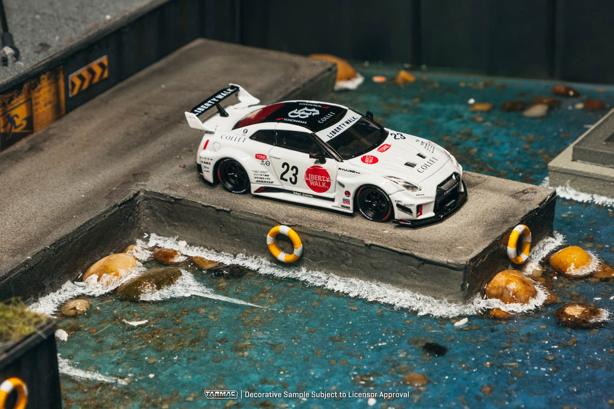 [Preorder] Tarmac Works 1:64 LB-Silhouette WORKS GT NISSAN 35GT-RR – White – Hobby64 T64-105-WH