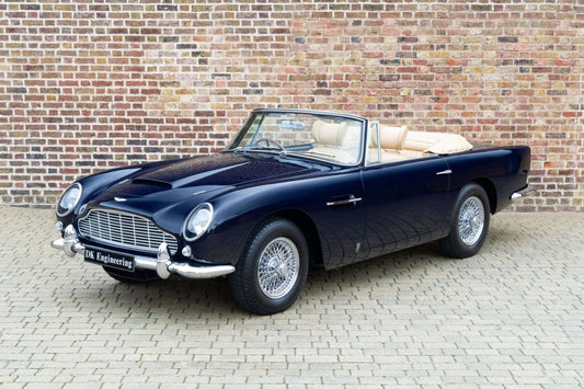 [Preorder] GT Spirit 1:12 ASTON MARTIN DB5 VOLANTE MIDNIGHT BLUE 1965 GT624