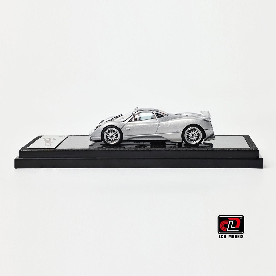 LCD 1:64 Pagani Zonda C12 LCD64044-SI