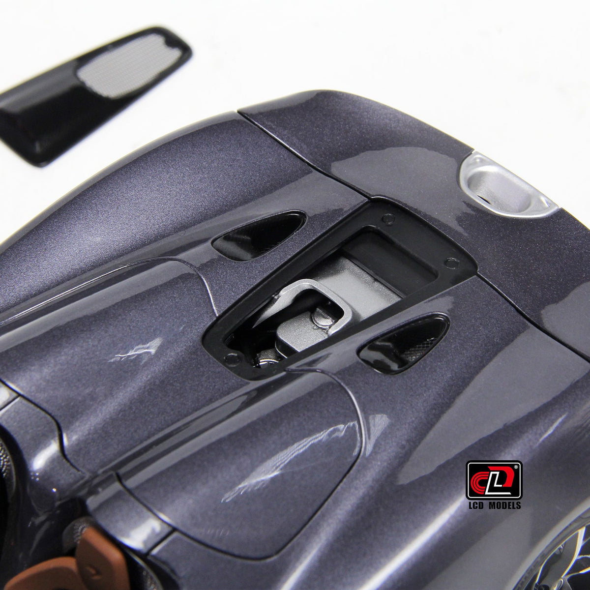 LCD 1:18 McLaren ELVA - Metallic Grey LCD18015-GR