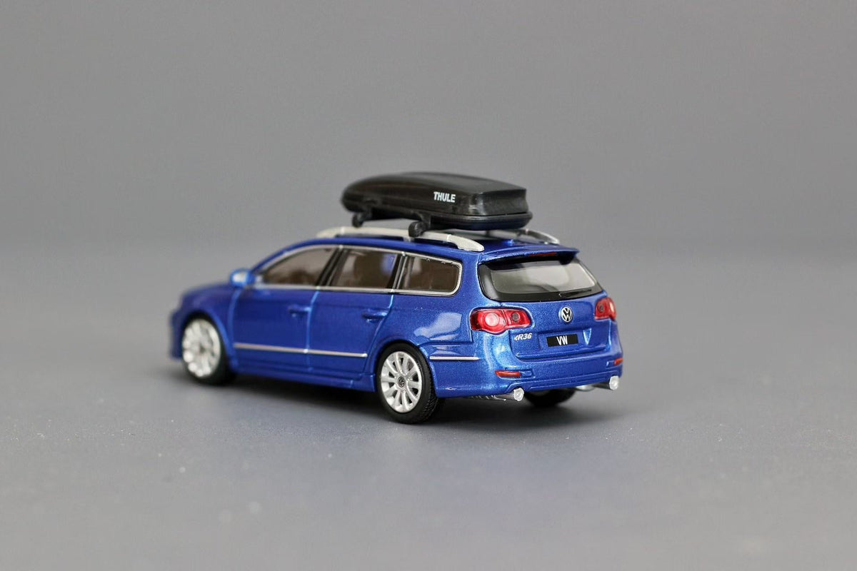 [Preorder] Volkswagen Dealer Edition 1:64 Volkswagen R36 Wagon Blue