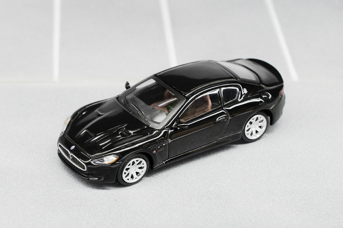 Shadow 1:64 Maserati GT LHD ( 2 Colours) LL-008-316/LL-008-317