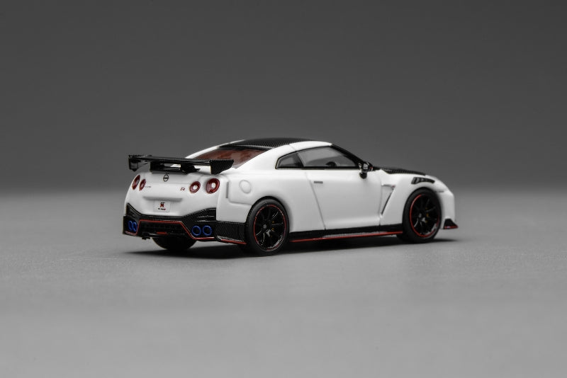 MOTORHELIX 1:64 Nissan GT-R NISMO (R35) Special Edition 2022 (3 Colours)
