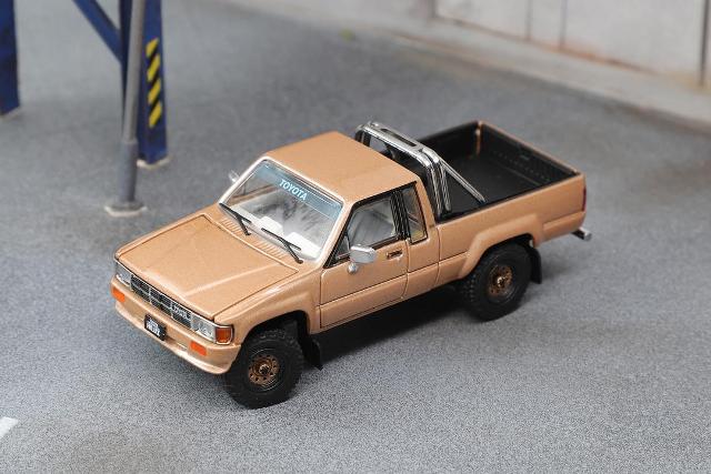 GCD 1:64 Toyota Hilux SR5 XTRA Cab - LHD (3 Versions)
