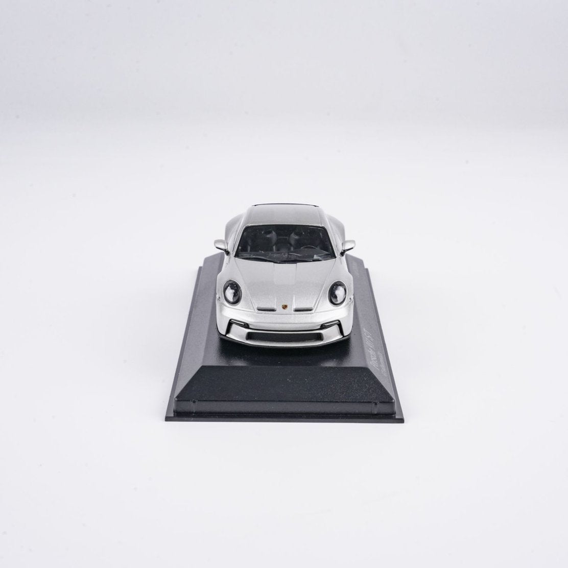 MINICHAMPS 1:43 PORSCHE 911(992) S/T - 2023 -SILVER 410063022