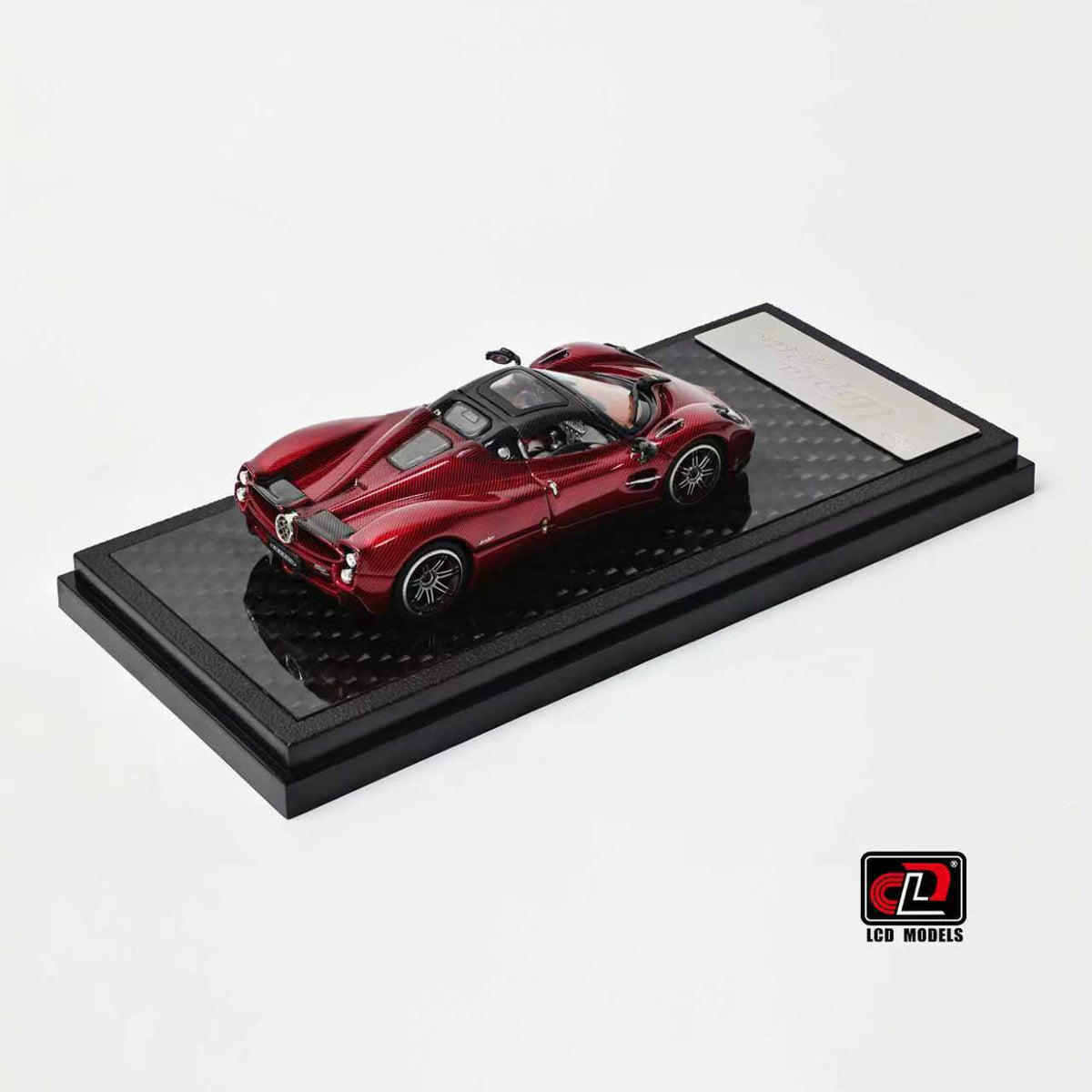 LCD 1:64 Pagani Utopia Roadster LCD64047-CR