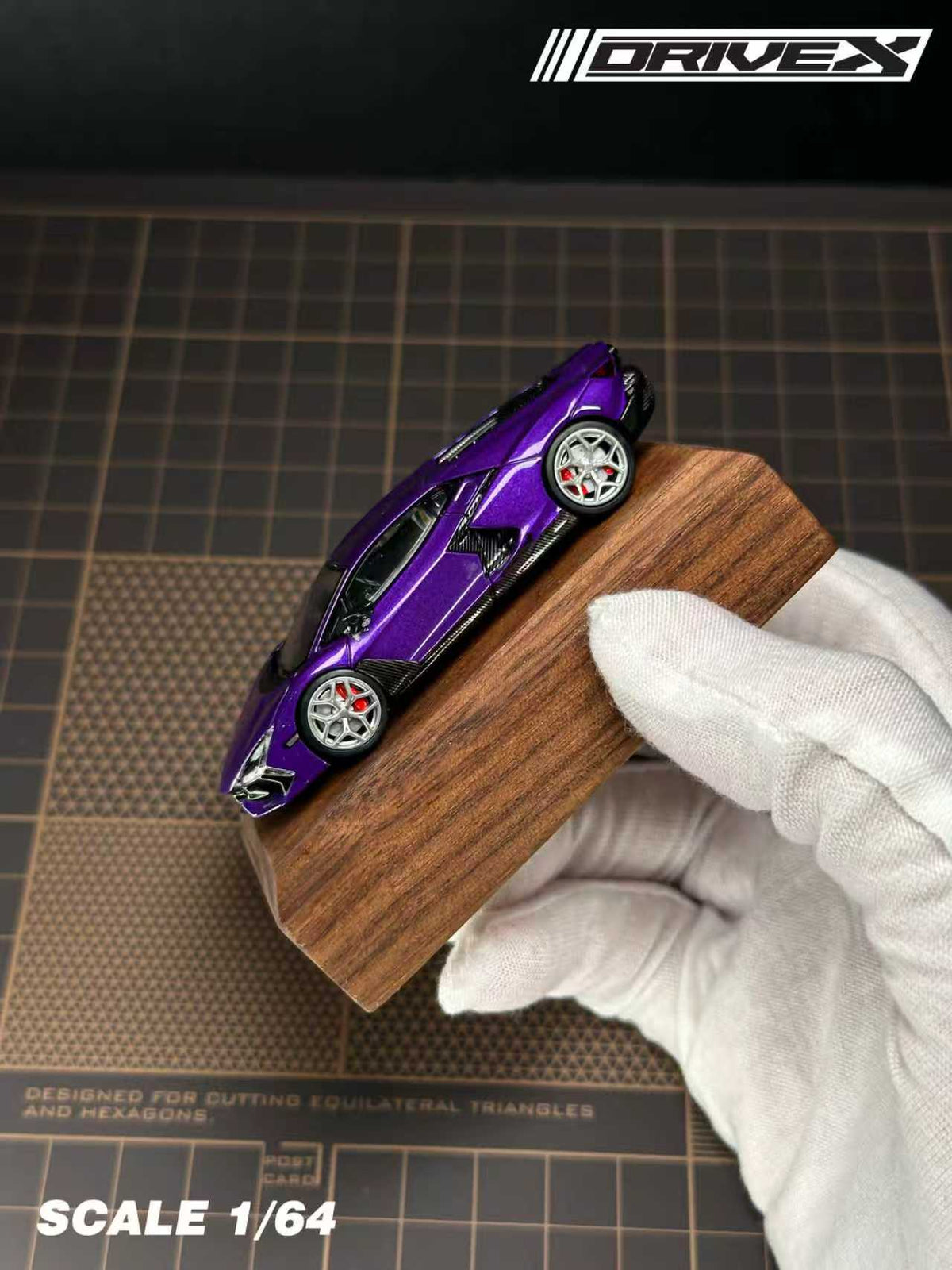 Drive X 1:64 Lamborghini Revuelto Hanging Card Board (7 Colours)