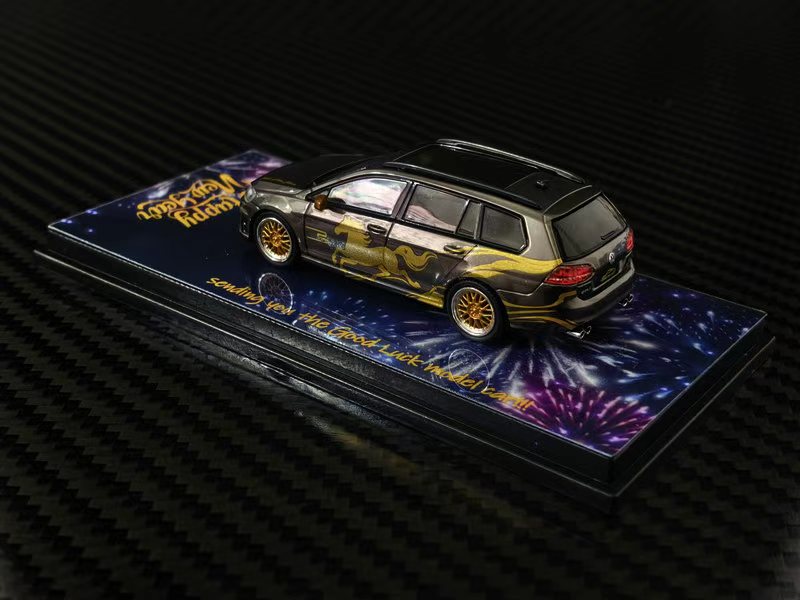 [Preorder] Model Collect 1:64 Volkswagen Golf Mk7 MC640025A