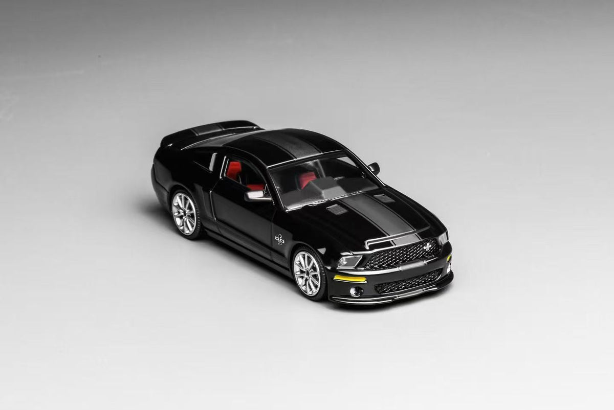 MOTORHELIX x Greenlight 1:64 Ford Mustang Shelby GT500 2007 (2 Colours)