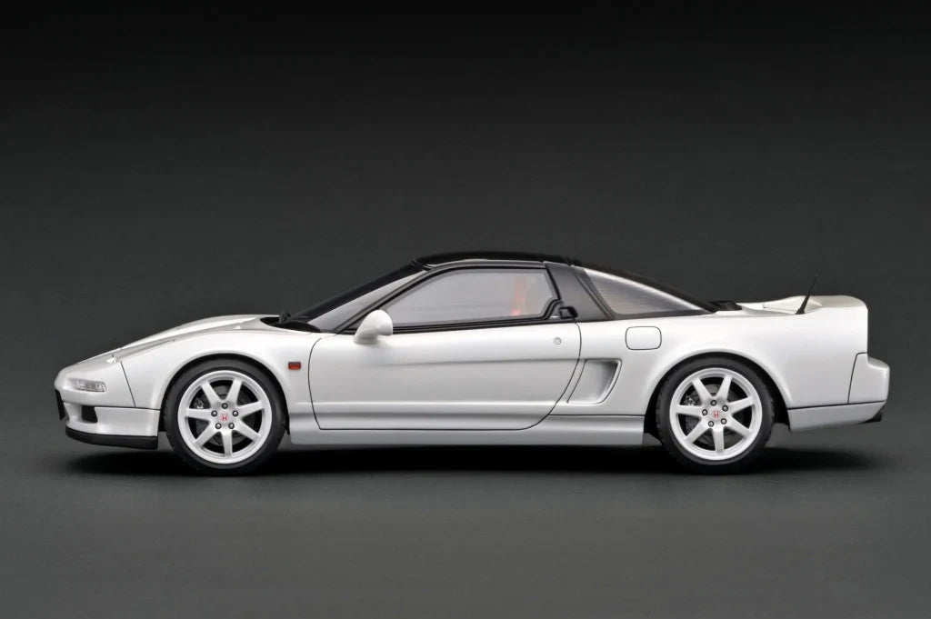 Ignition Model 1:18 HONDA NSX (NA1) Pearl White IG3487