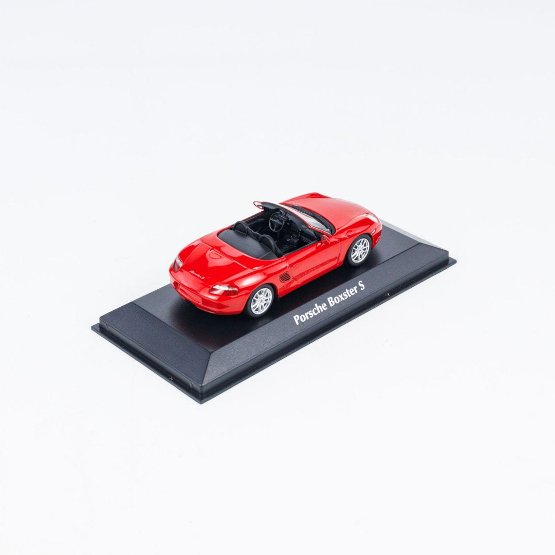 MINICHAMPS 1:43 PORSCHE BOXSTER S - 2002 - RED 940062070