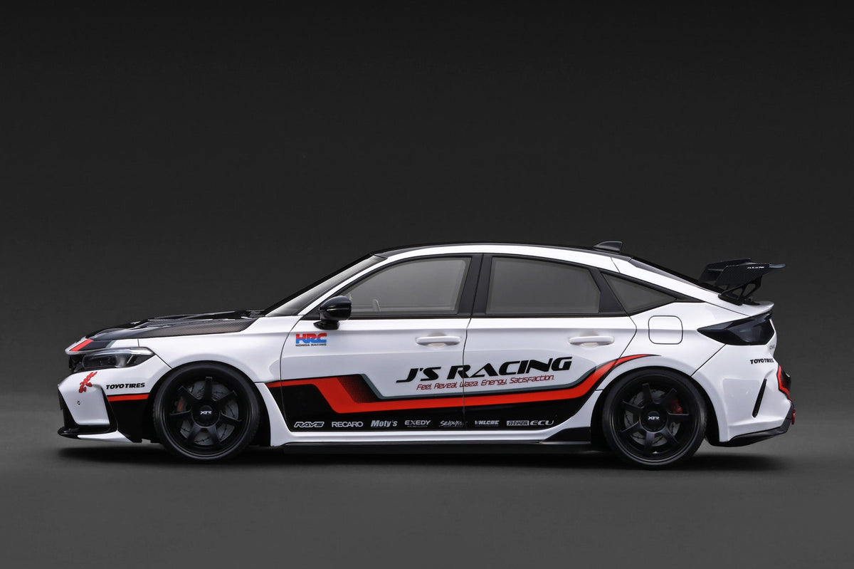 [Preorder] Ignition Model 1:18 Honda Civic Type-R J'S Racing (FL5) White *Demo Car IG3933