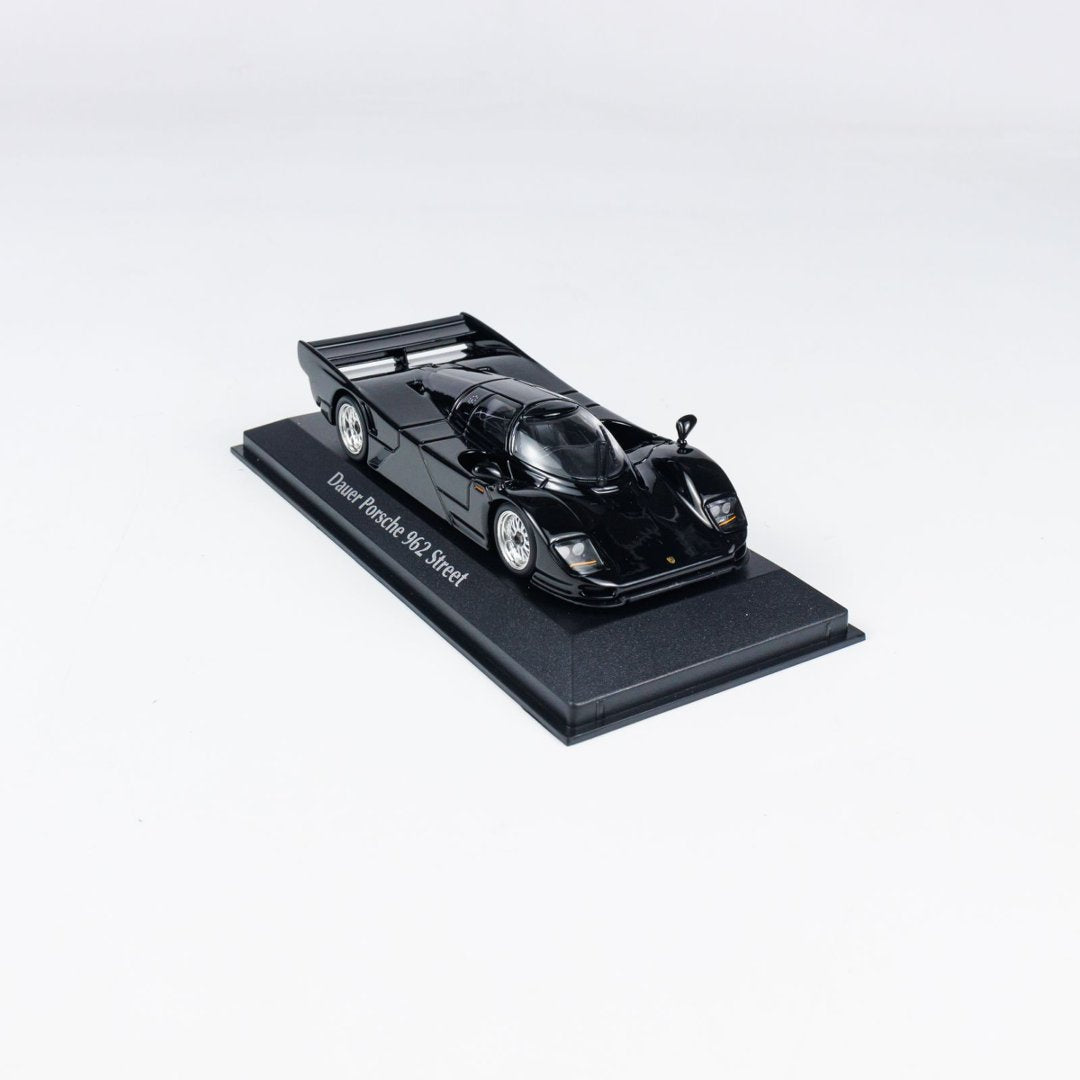 MINICHAMPS 1:43 PORSCHE DAUER 962 GT - 1994 - BLACK 940064001
