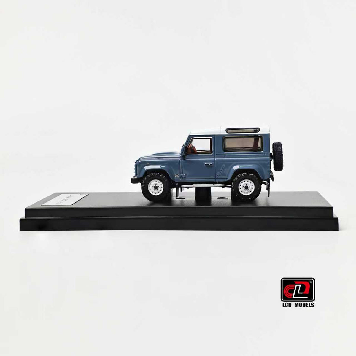 LCD 1:64 Land Rover Defender 90 V8 (3 Colours) LCD64016-BU/GR/GE