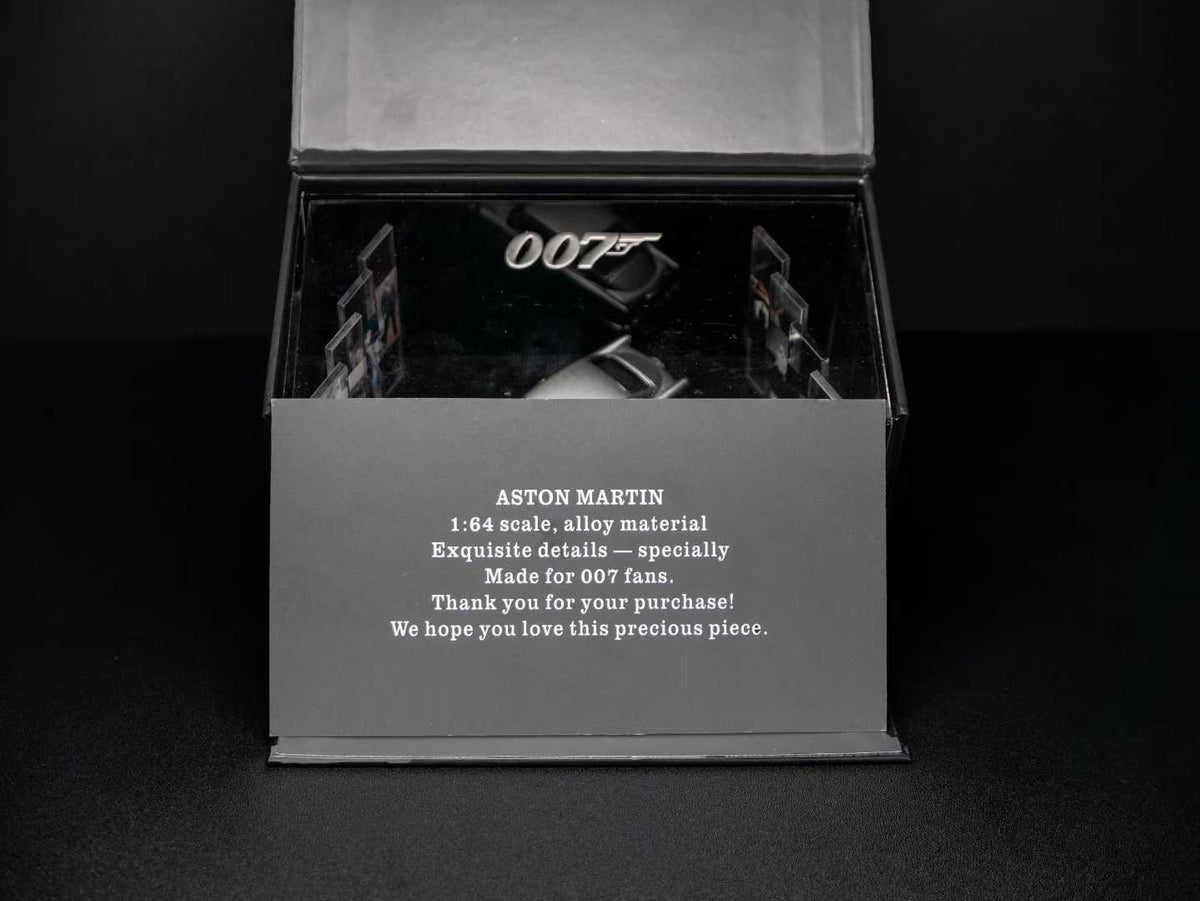 [Preorder] 007 1:64 Aston Martin DB5 With scene poster and gift box (10 Versions)