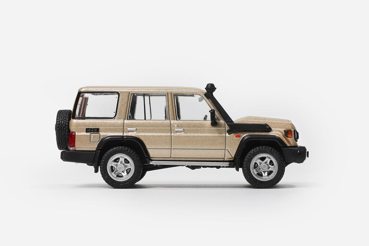GCD 1:64 Toyota LC70 (5 Colour)