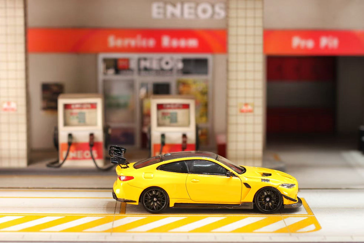 [Preorder] Street Weapon 1:64 BMW G82 M4 Widebody Yellow